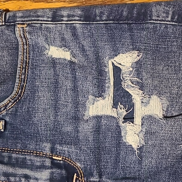 Abercrombie Kids Blue Distressed Denim High Rise Bike Shorts - Girl's 11/12 - Picture 4 of 10